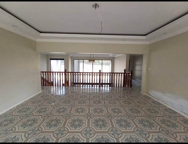 5 BEDROOM HOUSE FOR SALE IN HILTON GARDENS